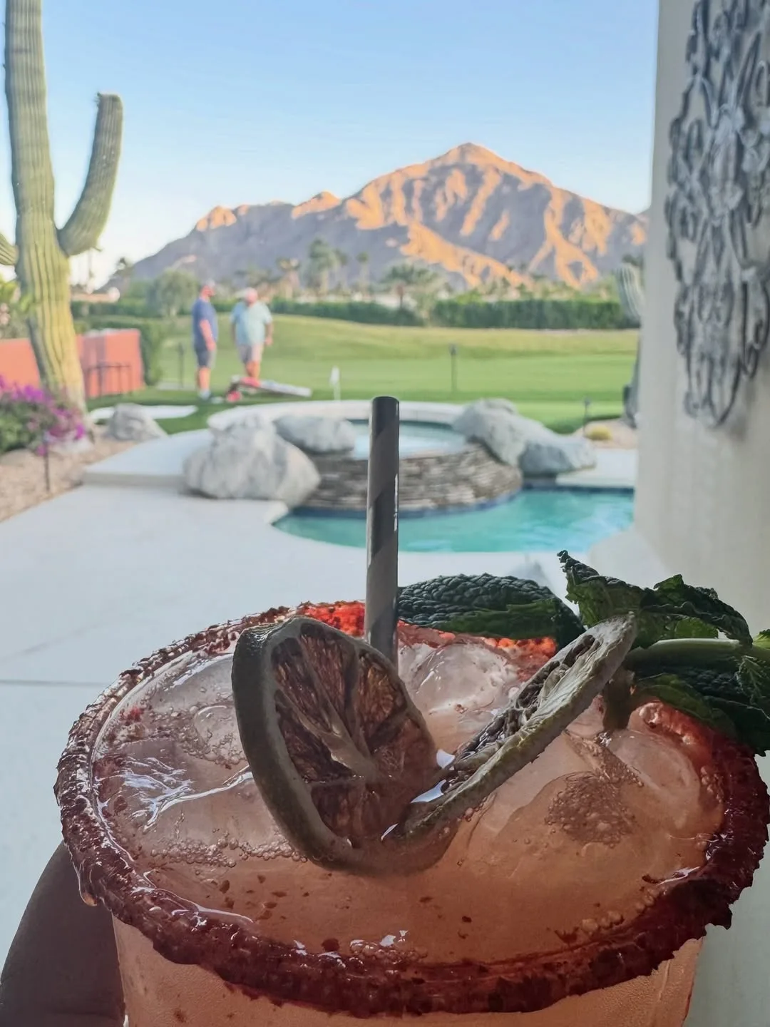 Craft cocktails and mountain views at a Rancho Mirage TacoNTodo catering event